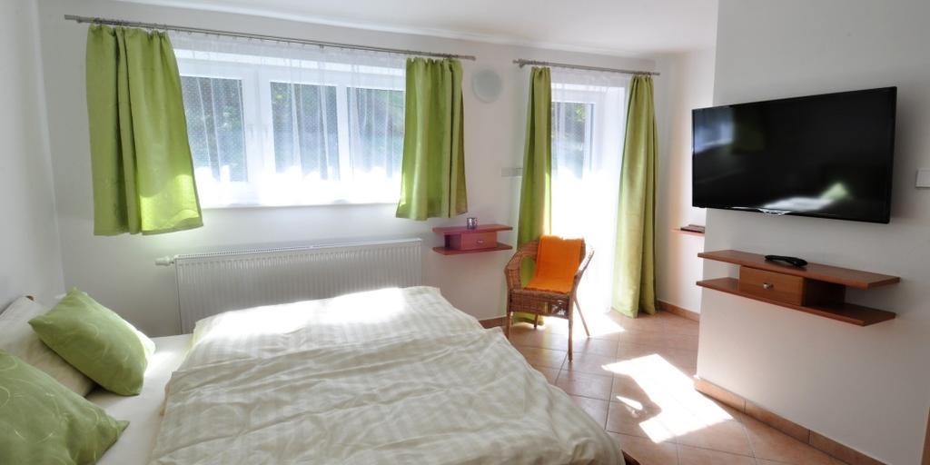 Penzion Lazy Daisy Janov nad Nisou Eksteriør billede